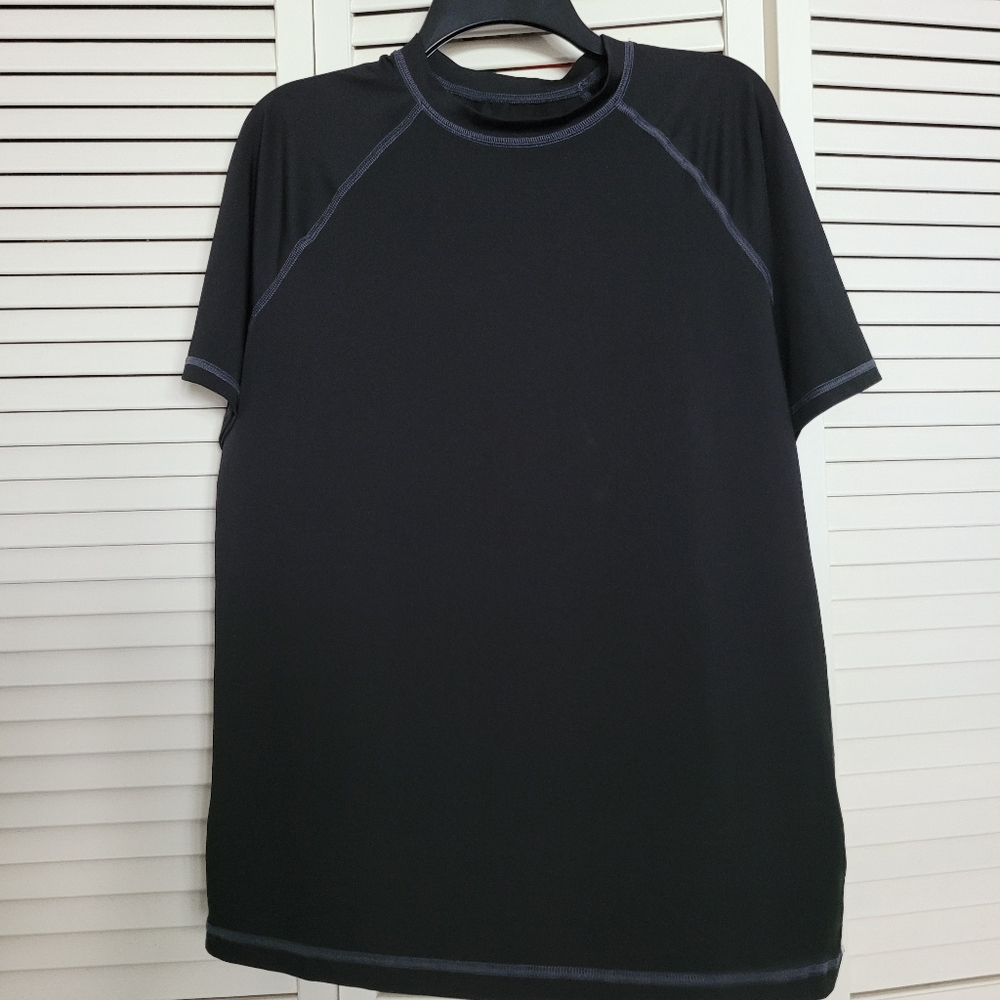 Mossimo Lg. Black Tee